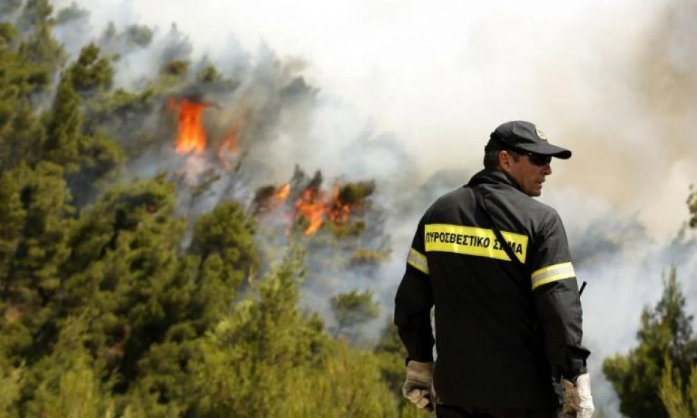 Συναγερμός στην Αττική για 2 πυρκαγιές